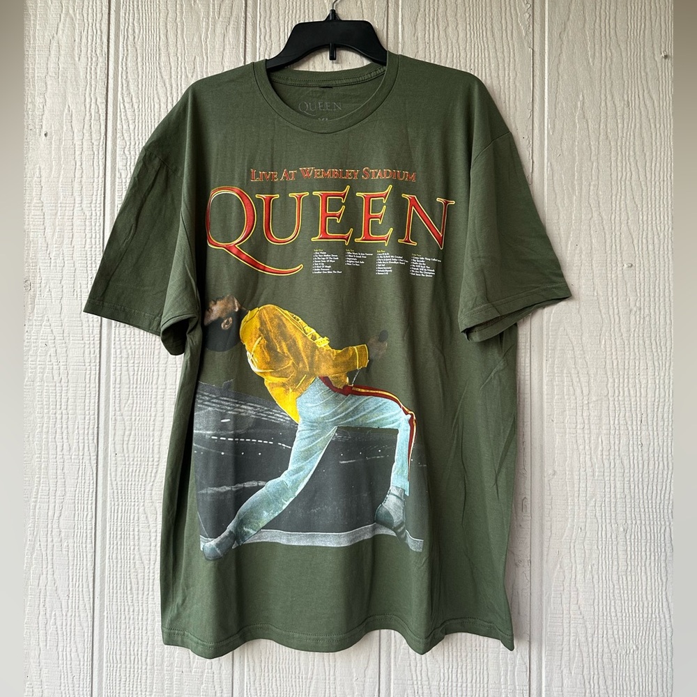 NWOT Queen Band T-Shirt